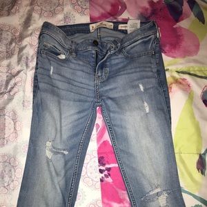mid wash hollister women’s jeans